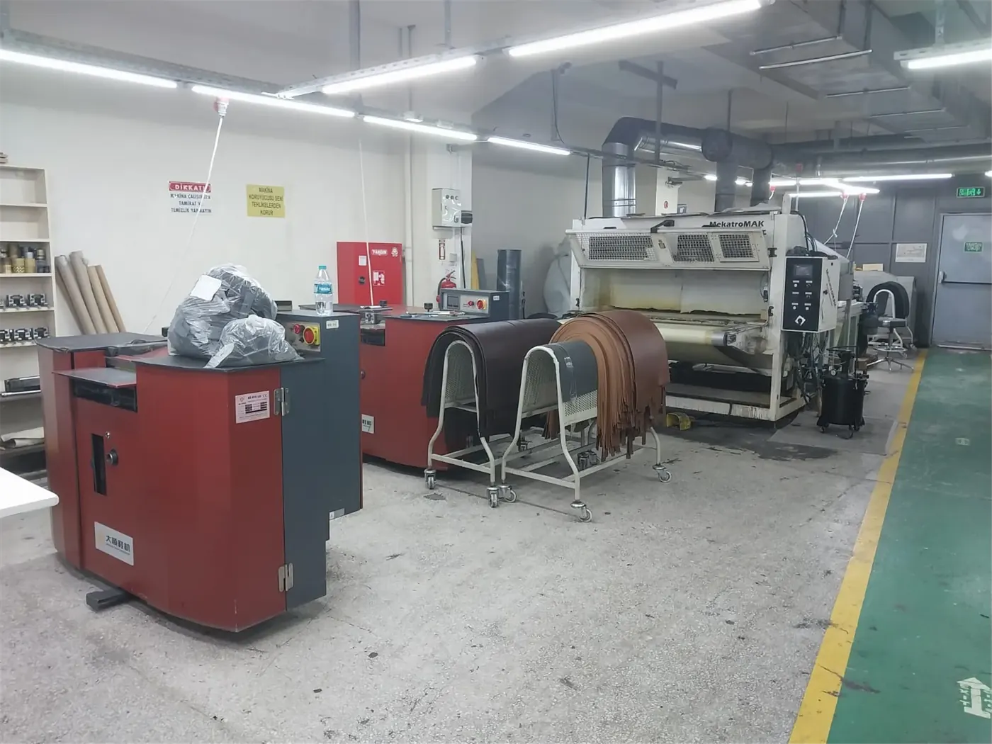 Avrupa Kemer Alıcıları Numune Yerine Fabrika Ziyareti