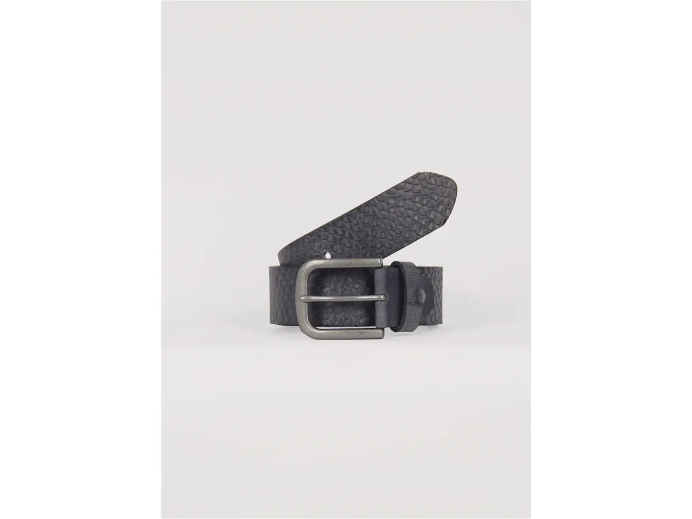 Differences Between Genuine Leather Belts and PU Leather Belts