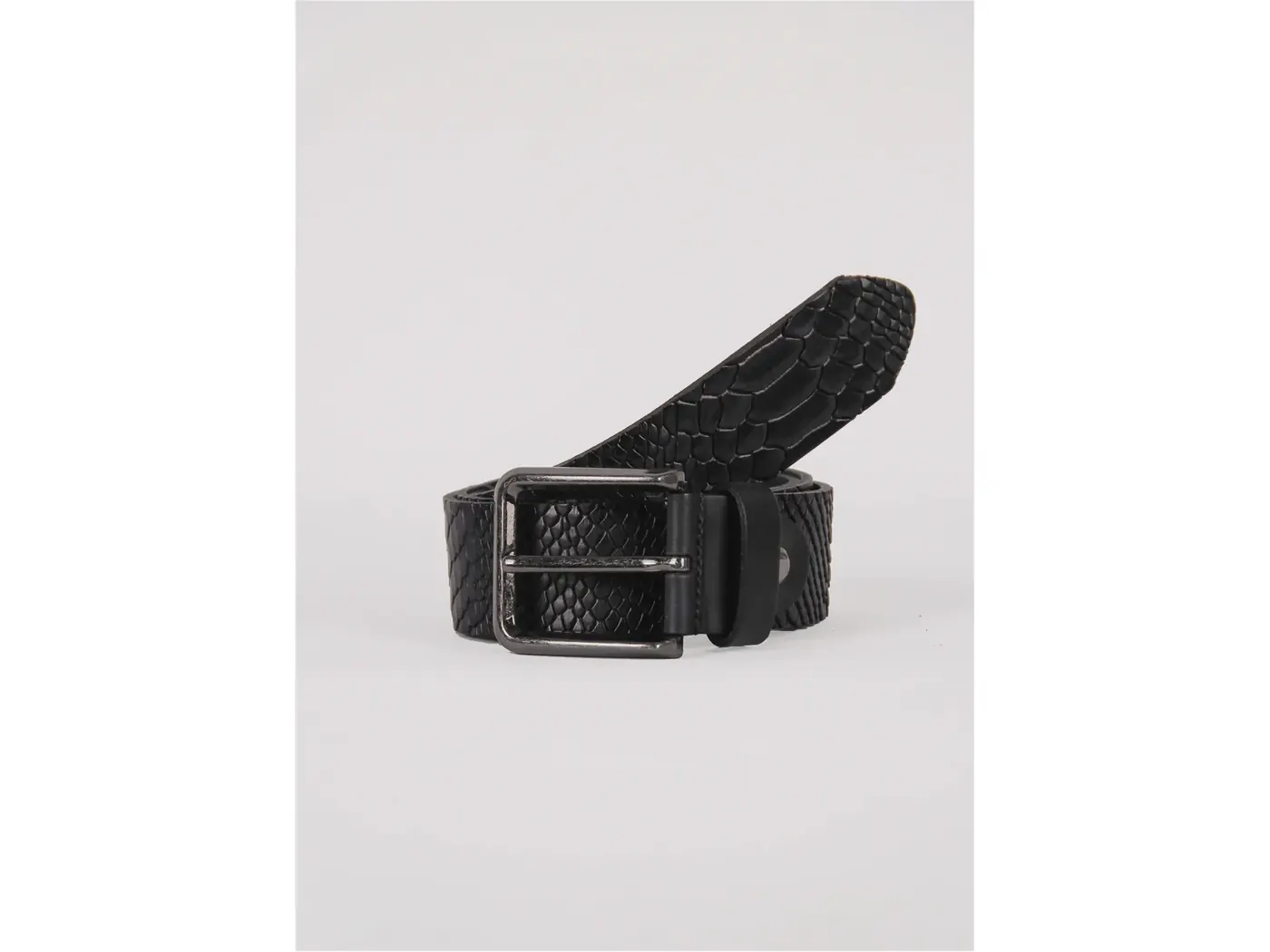 Differences Between Genuine Leather Belts and PU Leather Belts