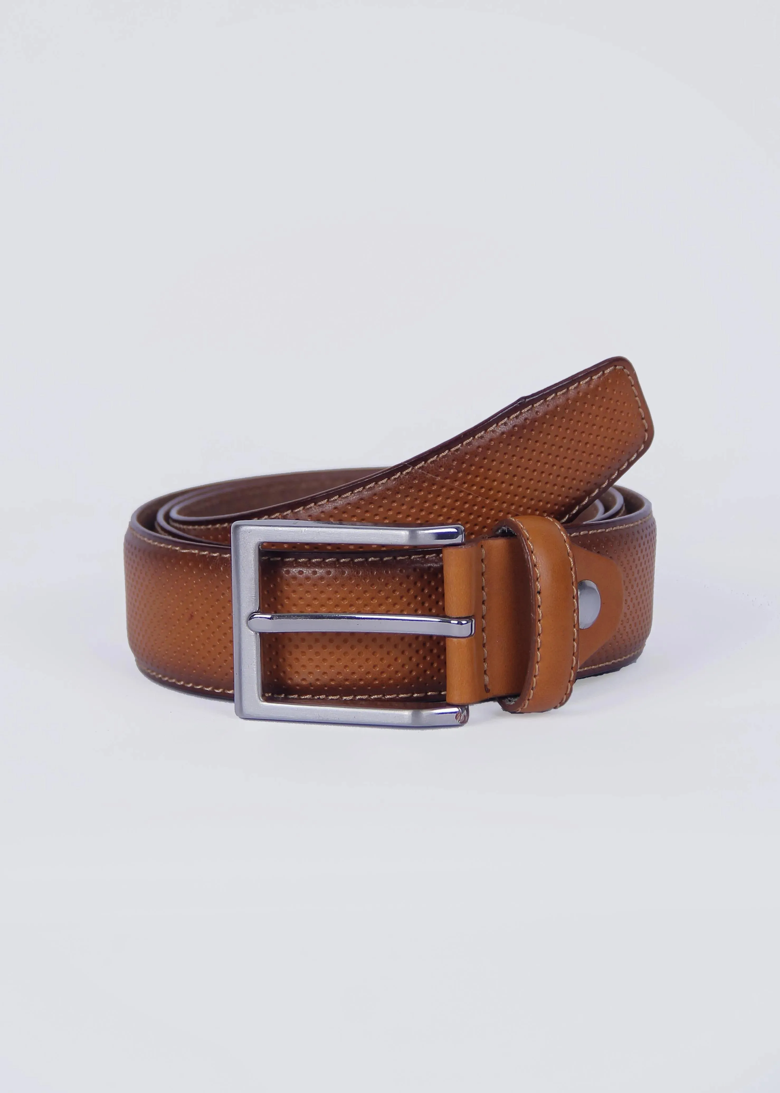 El Yapımı Deri Kemerler Avrupa İçin Usta işi Kemer Üretimi Türkiye