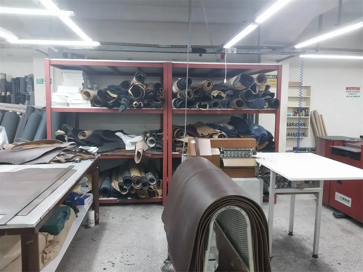 Toptan Deri Kemer: Istanbul Merter'den Avrupaya Direkt Fabrika Teslimatı